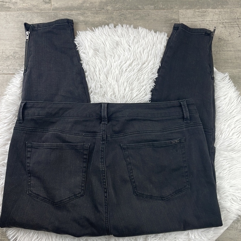 SEVEN7 MELISSA MCCARTHY Pencil faded black Moto Jeans. Size 18w - Picture 11 of 12